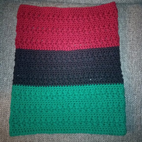 NEW Crochet Colorblock Red-Black-Green Cowl Scarf - Picture 11 of 11
